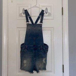 Women's denim overall shorts